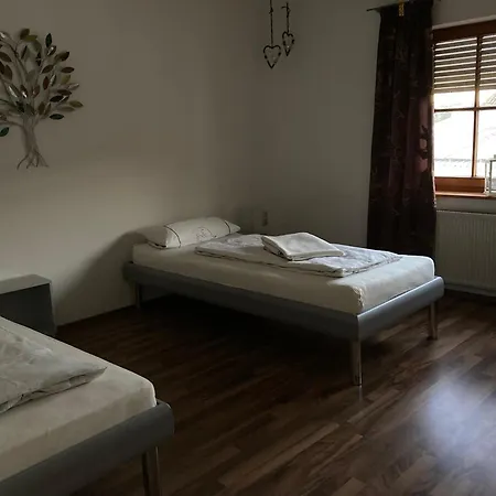 Zimmer-traum Am Moehrenbach Homestay Monheim (Bavaria)